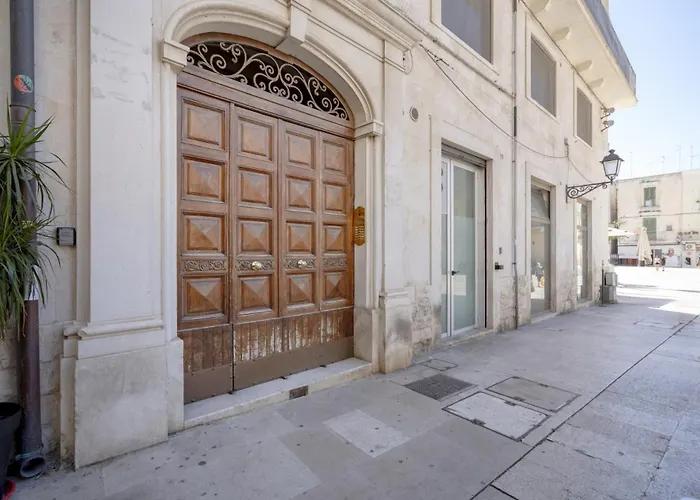 Mercantile 76 * Bari